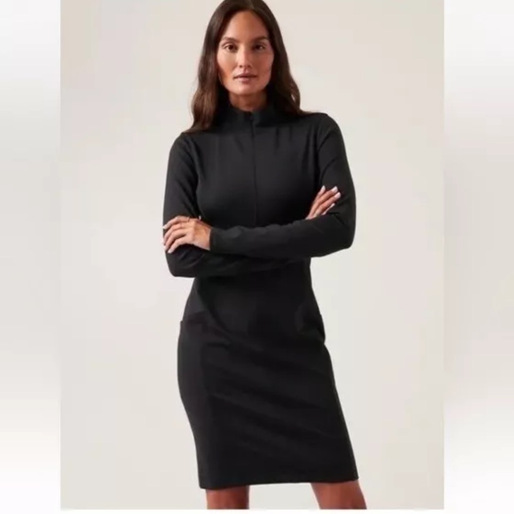 Athleta Delancey Skyline Dress in Black Size XS